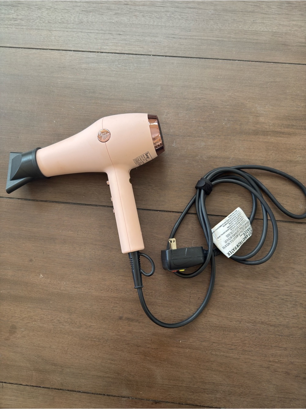 Lange Blush Pink Compact Hair Dryer with Concentrator